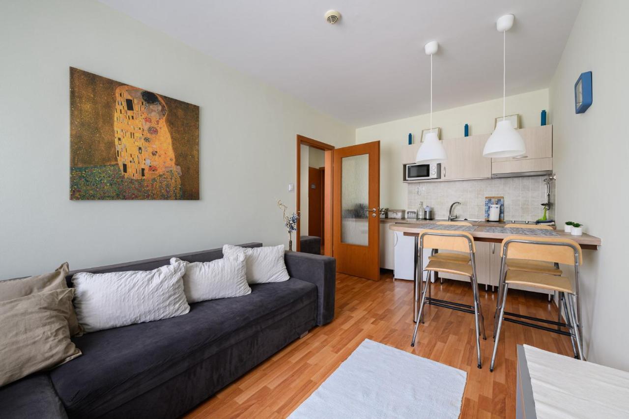 Mirage Wellness Apartman Хайдусобосло Экстерьер фото